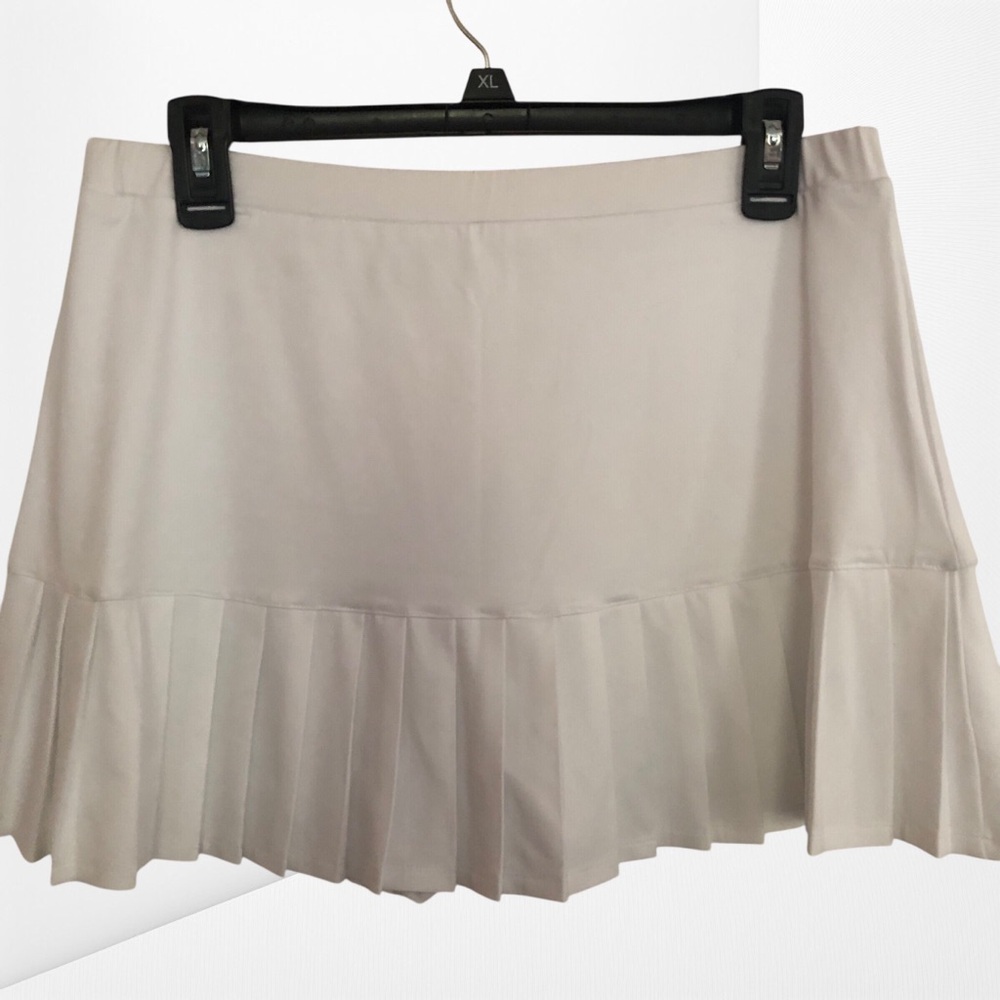FILA White Pleated Skort Size Large NWOT - Picture 4 of 11